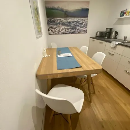 Dock 8 Strande: 50m Bis Zum U. Der Promenade Apartmán Strande